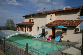 Gîte La ferme de Taverne-Piscine privée chauffée